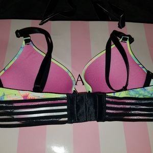 PINK Victoria's Secret Intimates & Sleepwear - Pink bra PINK Victoria's Secret Intimates & Sleepwear - Pink bra